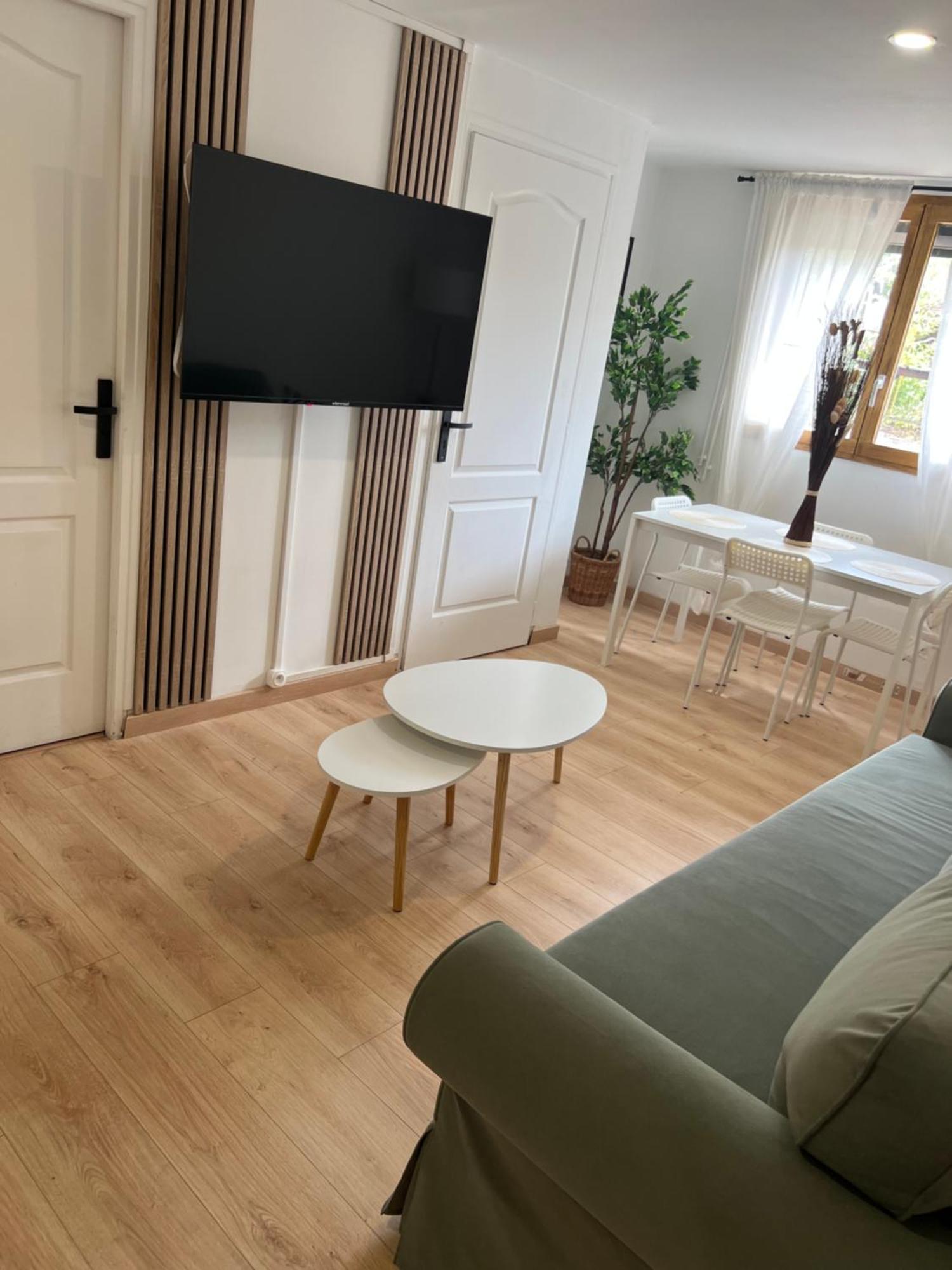 Appartement Pres De Paris, Disney & Cdg Tremblay-en-France Exterior foto